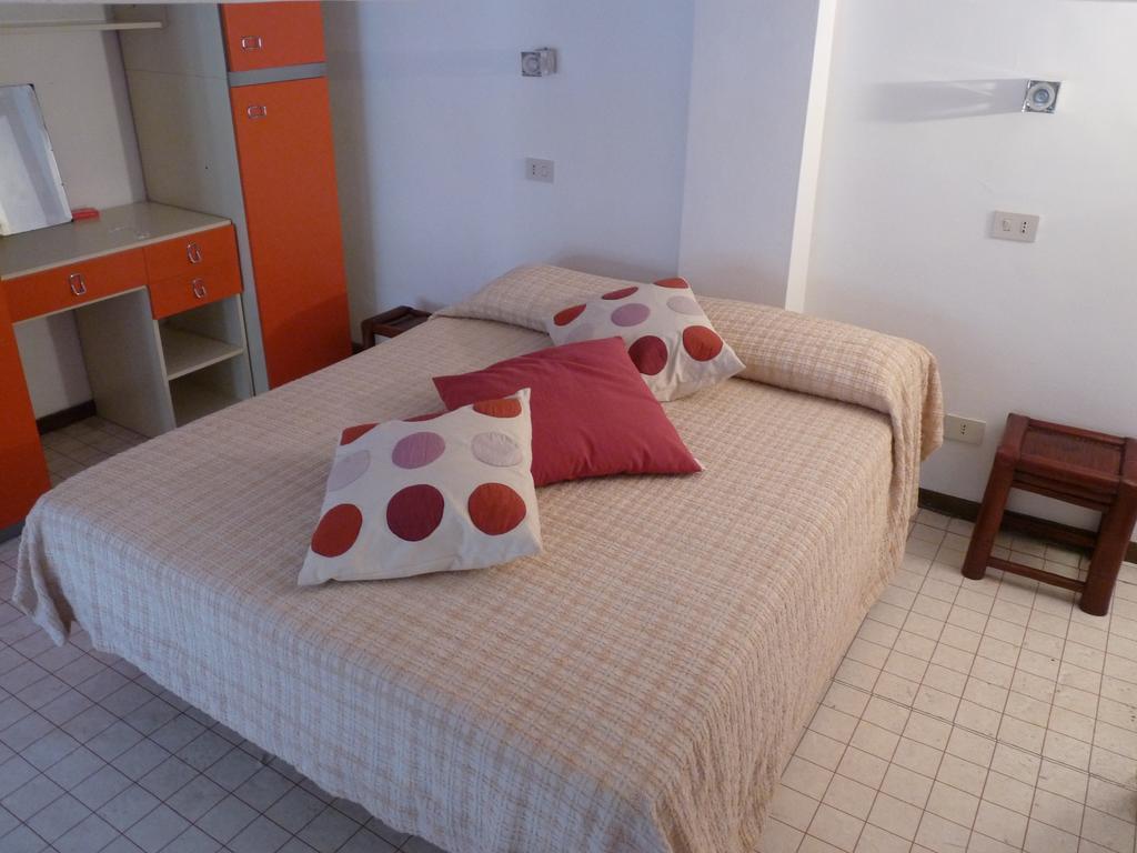 Agenzia Aprea Appartamenti Ponza Room photo